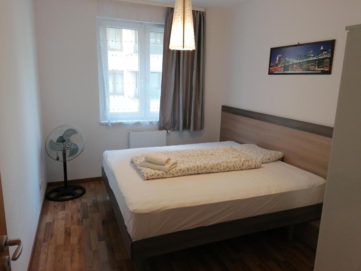 Corvin Holiday Apartments Hotel Budapeste Exterior foto