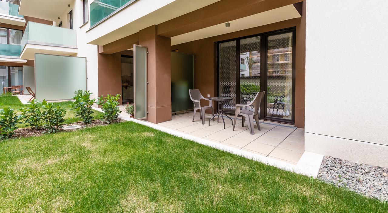 Corvin Holiday Apartments Hotel Budapeste Exterior foto