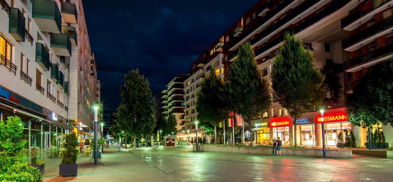 Corvin Holiday Apartments Hotel Budapeste Exterior foto