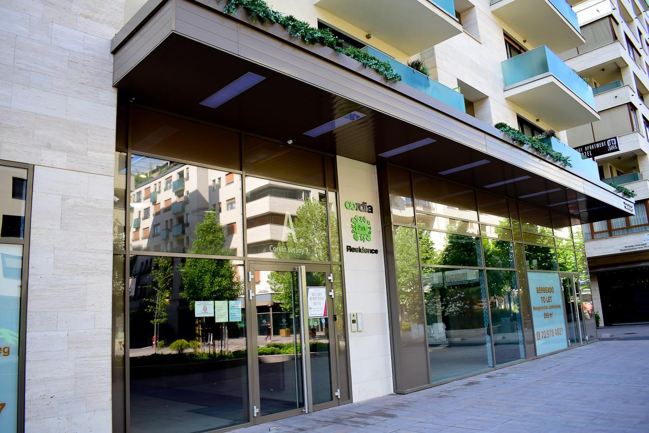 Corvin Holiday Apartments Hotel Budapeste Exterior foto