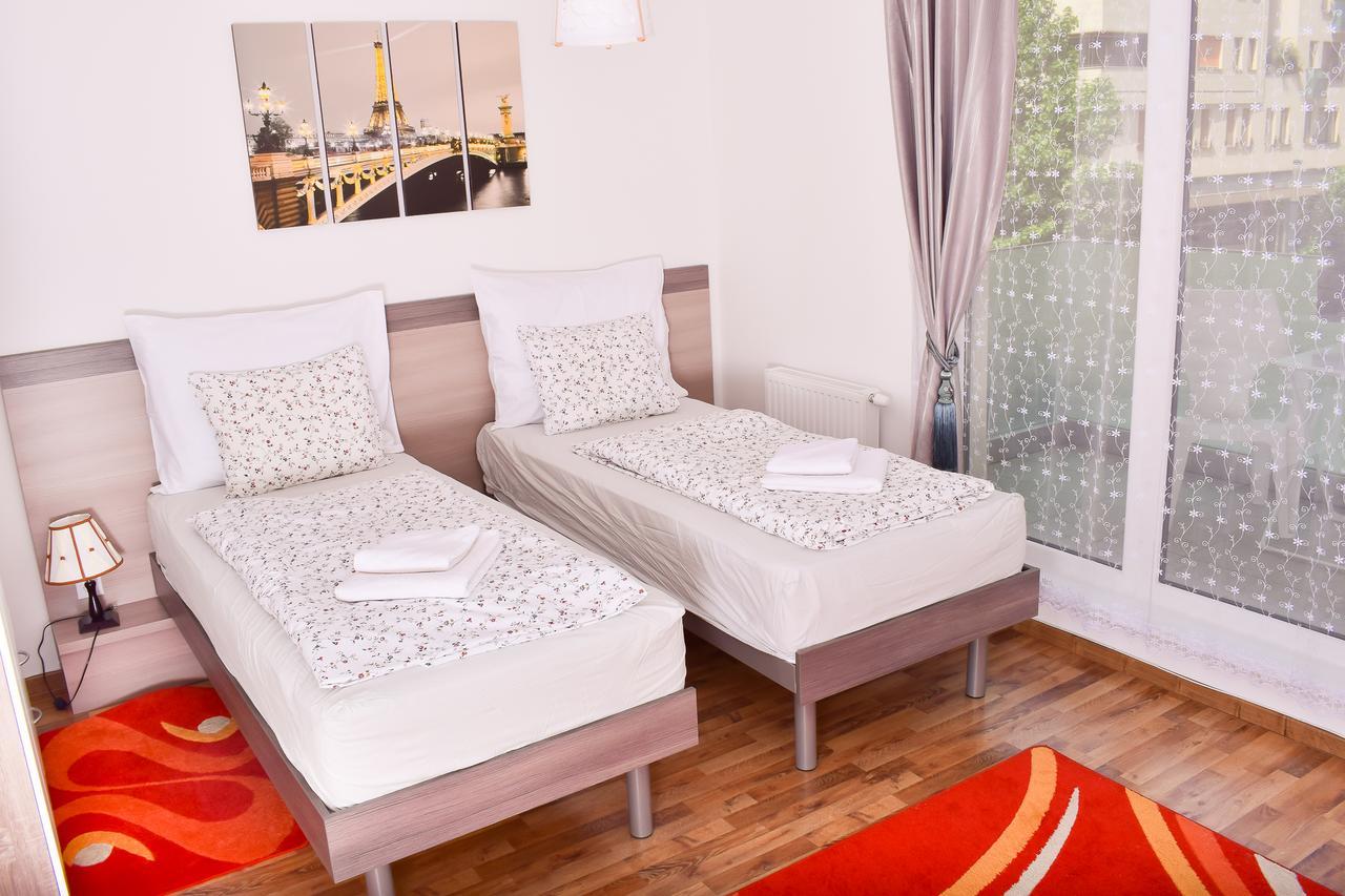 Corvin Holiday Apartments Hotel Budapeste Exterior foto