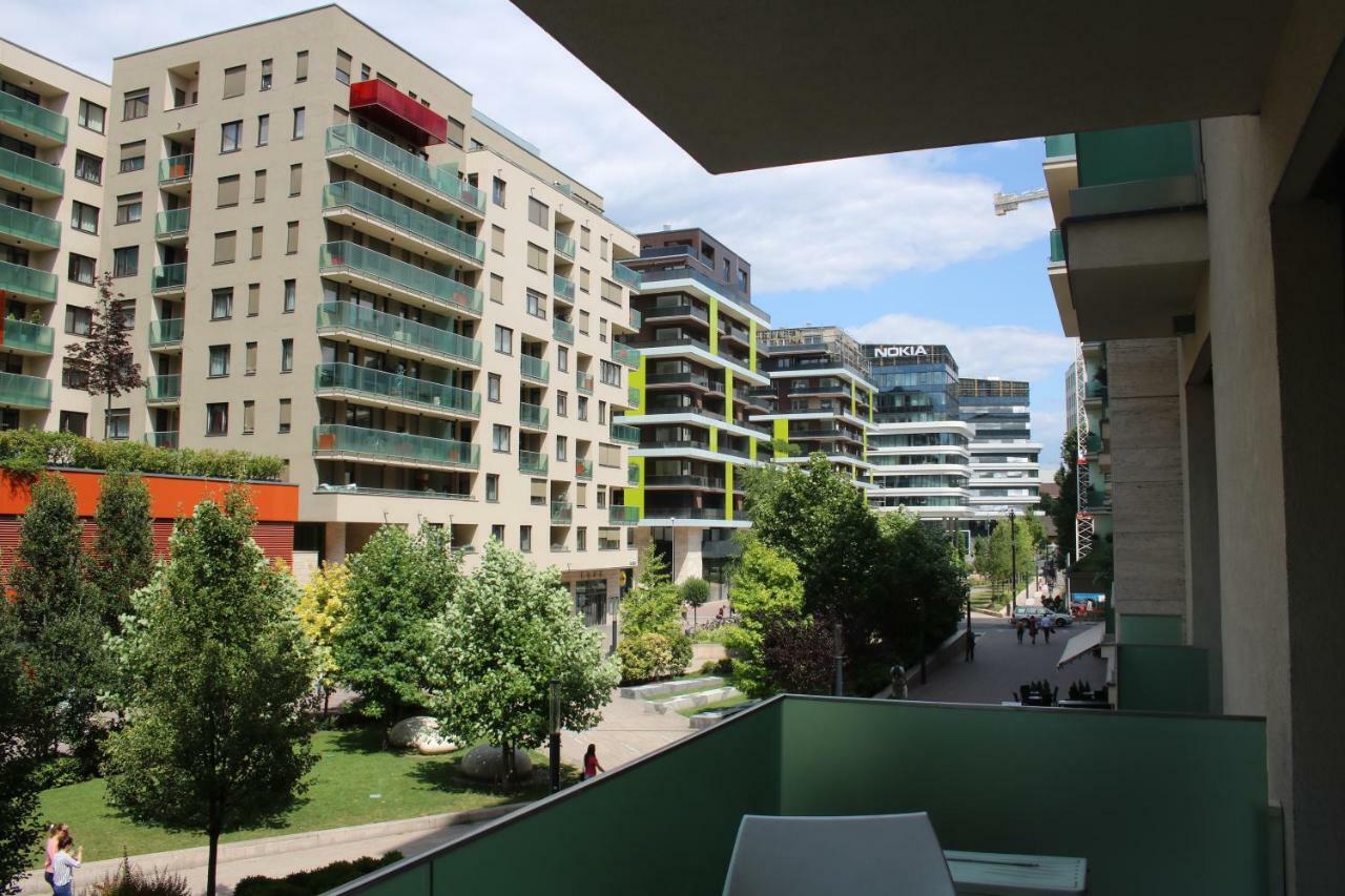 Corvin Holiday Apartments Hotel Budapeste Exterior foto
